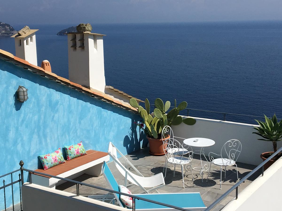 Paradiso Di Manu Hotel 3*